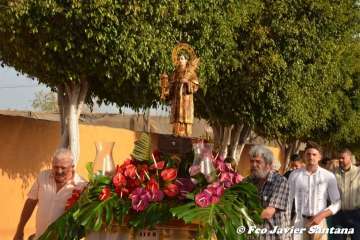 El Caracol despide sus fiestas con procesión y espectáculo musical (Foto Francisco Javier Santana)